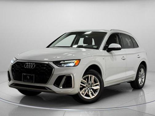 2023 Audi Q5 Premium 45 TFSI S line quattro