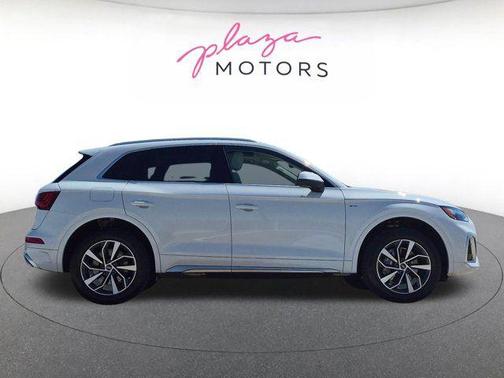 Glacier White 2023 Audi Q5 45 S line Premium Plus