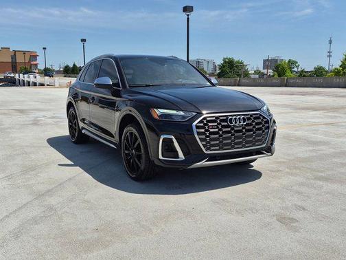 Mythos Black Metallic 2022 Audi SQ5 3.0T Premium Plus