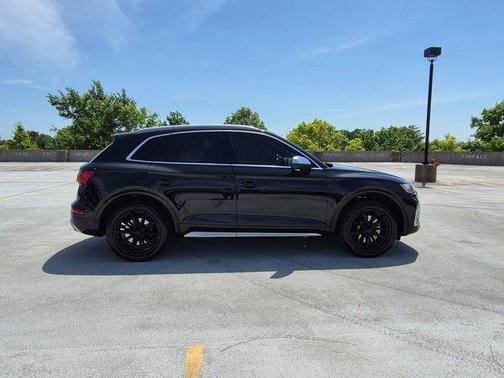 Mythos Black Metallic 2022 Audi SQ5 3.0T Premium Plus