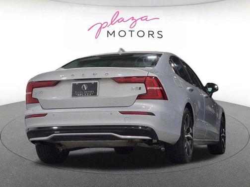 Silver Dawn Metallic 2023 Volvo S60 B5 Core Dark Theme