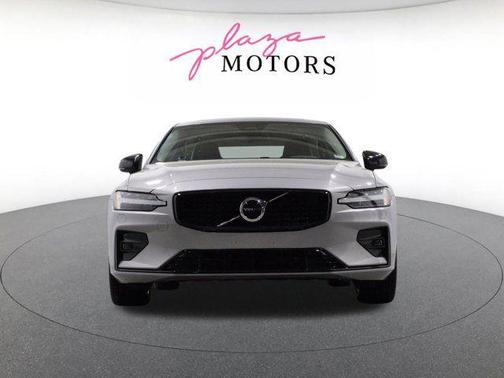 Silver Dawn Metallic 2023 Volvo S60 B5 Core Dark Theme