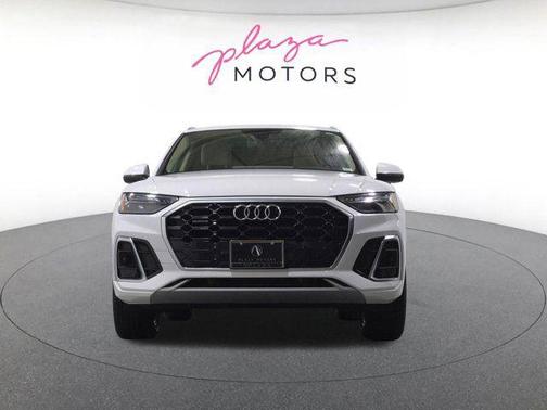 Ibis White 2023 Audi Q5 45 S line Premium