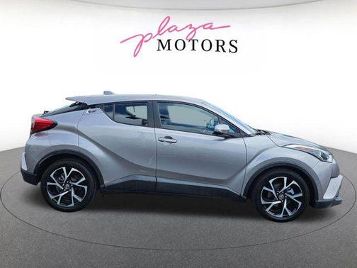 Silver Knockout Metallic 2019 Toyota C-HR XLE