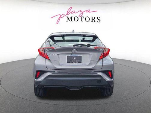Silver Knockout Metallic 2019 Toyota C-HR XLE