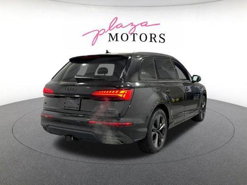 Mythos Black Metallic 2026 Audi Q7 55 Premium Plus