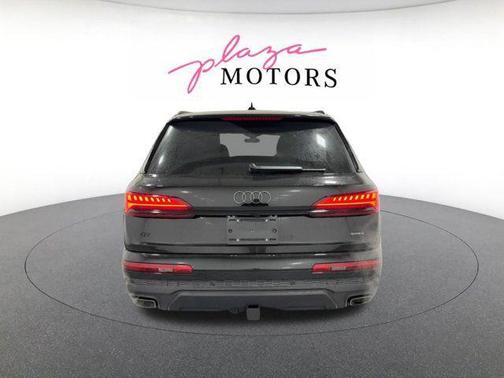 Mythos Black Metallic 2026 Audi Q7 55 Premium Plus