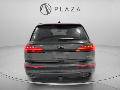 Mythos Black Metallic 2026 Audi Q7 55 Premium Plus