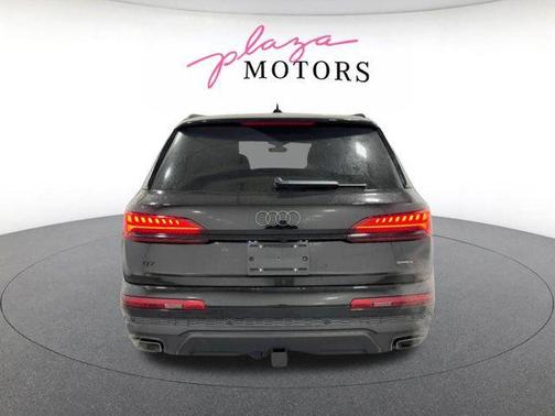 Mythos Black Metallic 2026 Audi Q7 55 Premium Plus