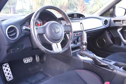 Photo 4 of 31 of 2015 Scion FR-S Base