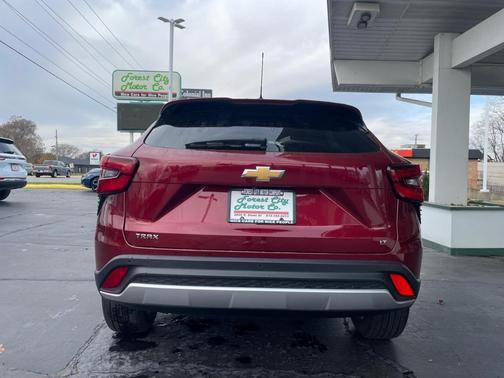 2024 Chevrolet Trax LT