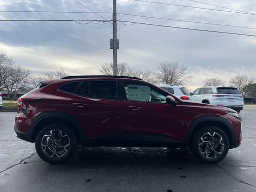 2024 Chevrolet Trax LT