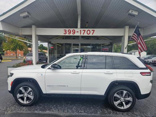 2023 Jeep Grand Cherokee 4xe Base