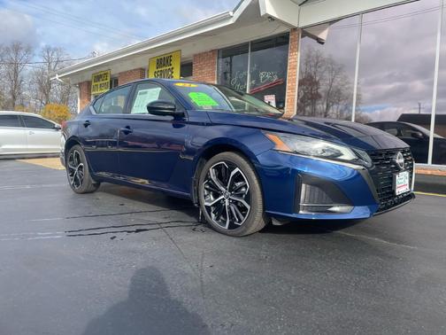 2024 Nissan Altima 2.5 SR