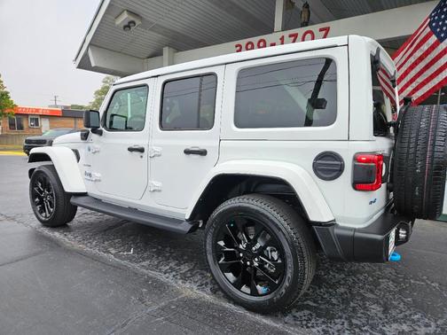 2022 Jeep Wrangler Unlimited 4xe Sahara