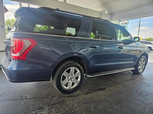 Blue 2019 Ford Expedition Max XLT