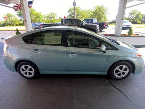 2014 Toyota Prius Three