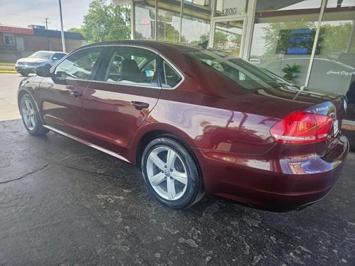 Maroon 2014 Volkswagen Passat 1.8T Auto Wolfsburg Ed PZEV