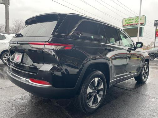 2022 Jeep Grand Cherokee 4xe Base