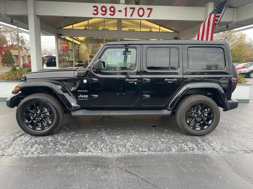 2023 Jeep Wrangler 4xe Sahara