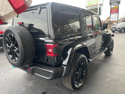 2023 Jeep Wrangler 4xe Sahara