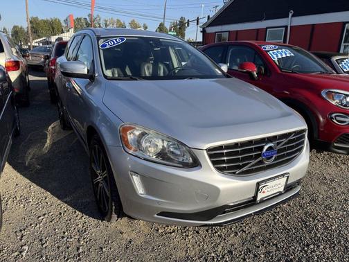 2016 Volvo XC60 T5 Drive-E Premier