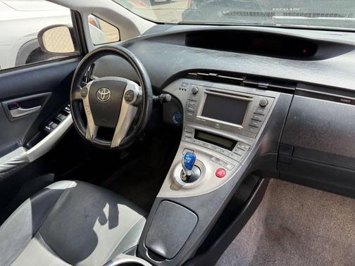 Classic Silver Metallic 2013 Toyota Prius Four