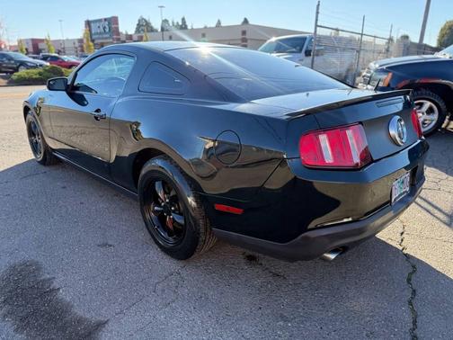 2012 Ford Mustang V6