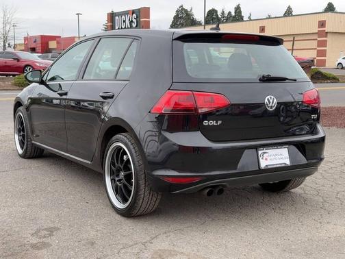 2015 Volkswagen Golf TDI SE 4-Door