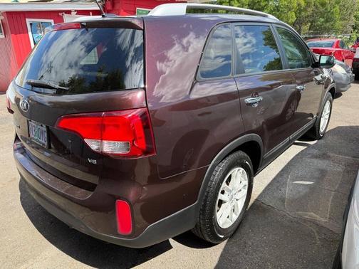 Dark Cherry 2015 Kia Sorento LX