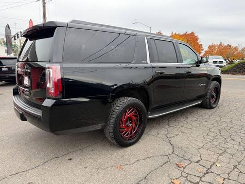 2016 GMC Yukon XL SLT