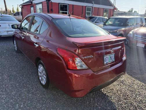 2018 Nissan Versa 1.6 SV