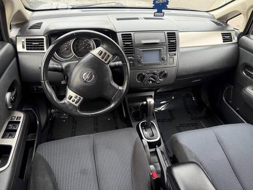2011 Nissan Versa 1.8 SL