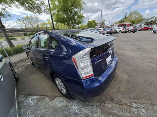 2010 Toyota Prius II