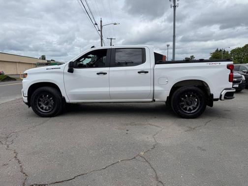 Summit White 2022 Chevrolet Silverado 1500 Limited Custom