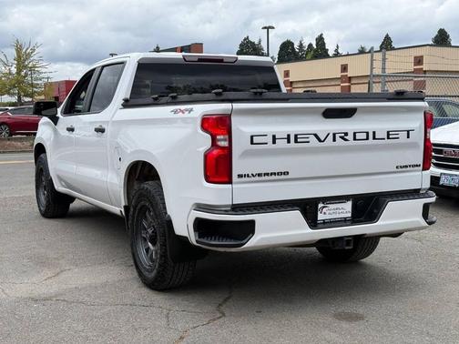 Summit White 2022 Chevrolet Silverado 1500 Limited Custom