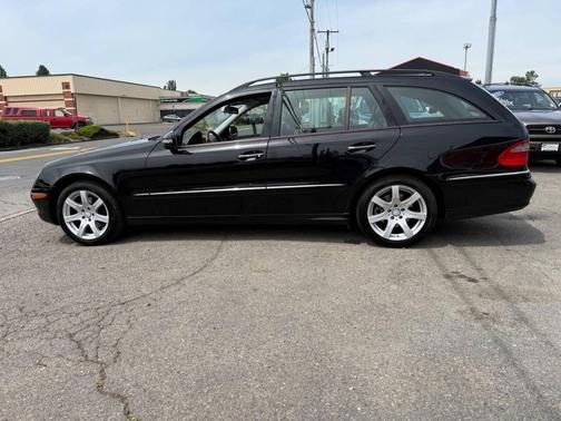 Black 2008 Mercedes-Benz E-Class 4MATIC