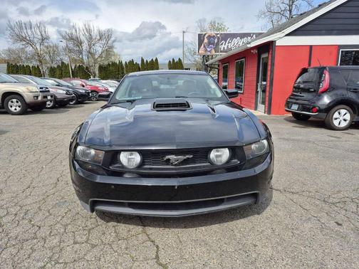 2011 Ford Mustang GT Premium
