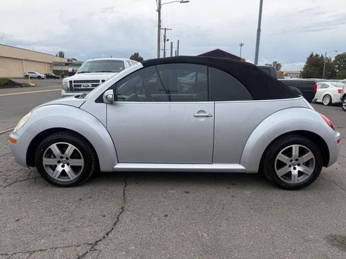 2006 Volkswagen New Beetle 2.5