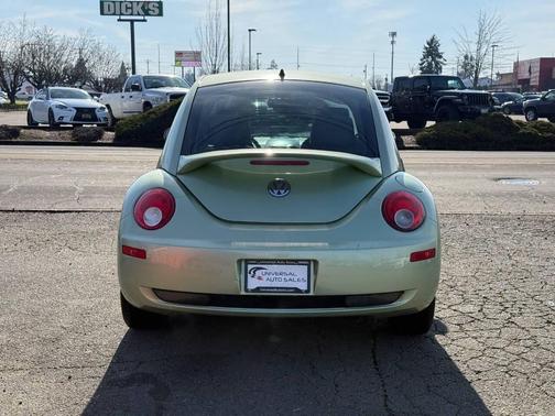 2006 Volkswagen New Beetle 2.5