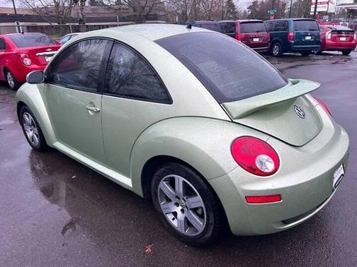 2006 Volkswagen New Beetle 2.5