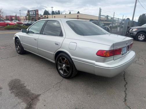 2001 Toyota Camry LE