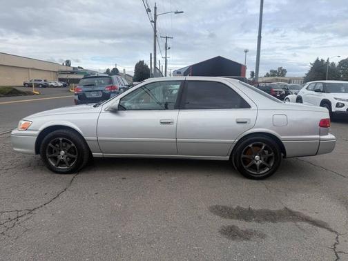 2001 Toyota Camry LE