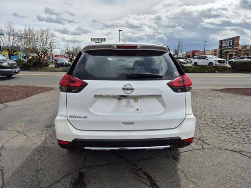 2017 Nissan Rogue S