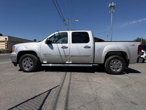 Pure Silver Metallic 2011 GMC Sierra 1500 SLE