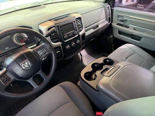 Bright White Clearcoat 2013 RAM 1500 SLT