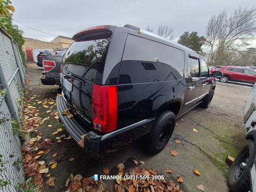 2009 Cadillac Escalade ESV Base