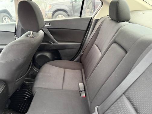 2010 Mazda Mazda3 i Touring