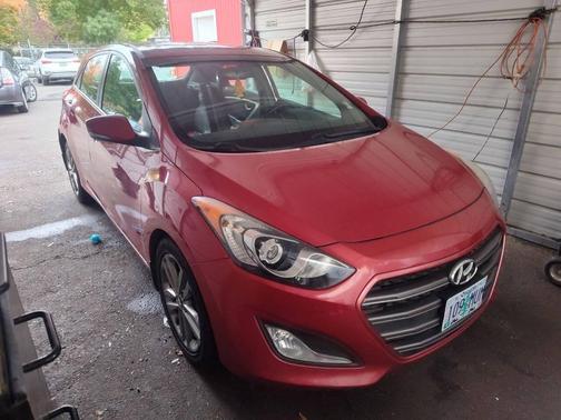 2016 Hyundai Elantra GT Base