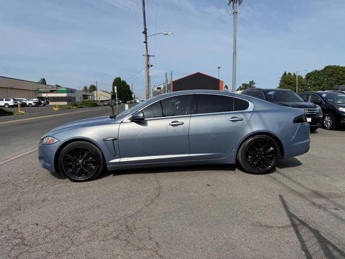 Black 2013 Jaguar XF SC